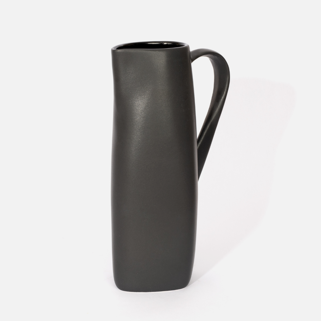 Contour Pitcher - Matte Outside / Gloss Inside