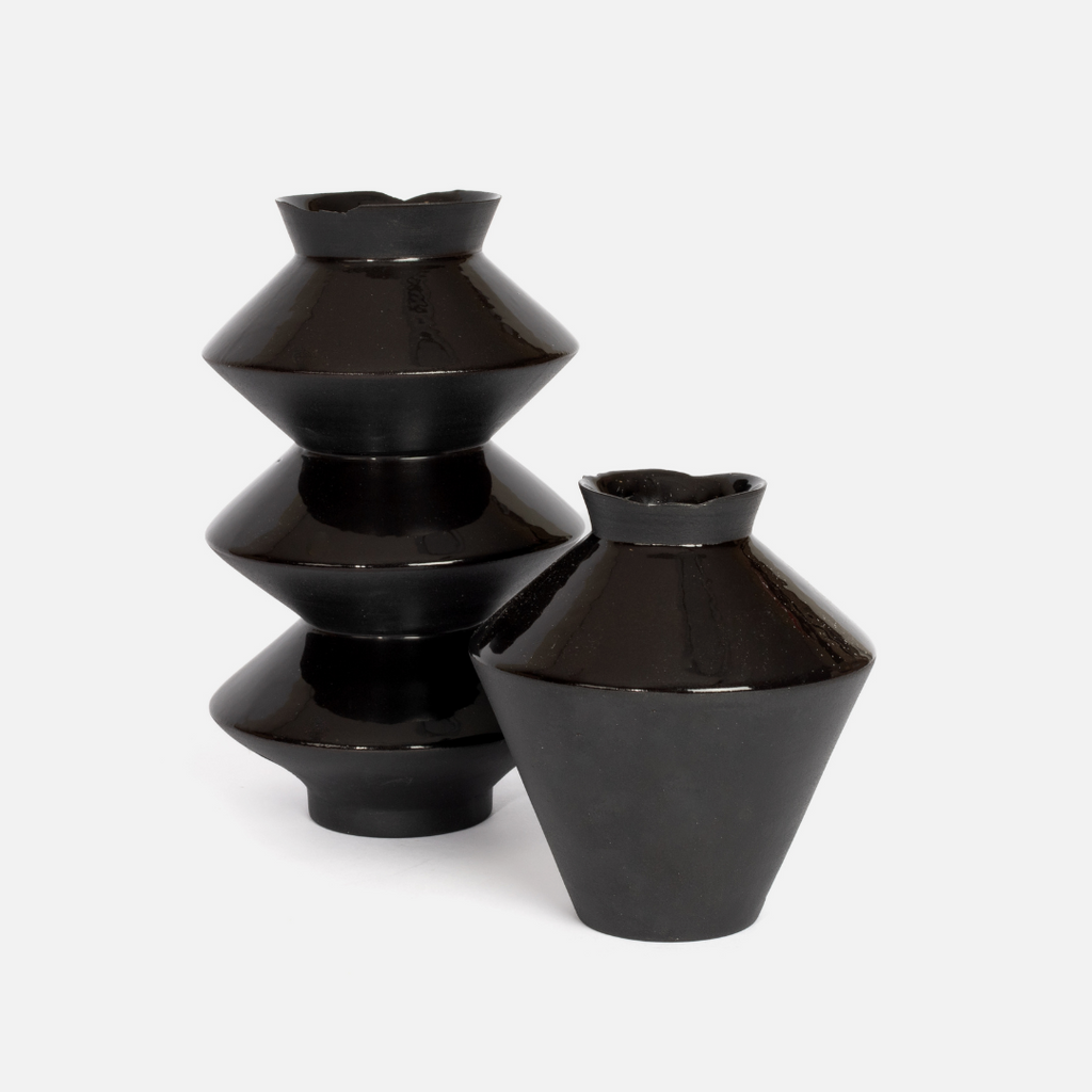 Flake-Rim Vase Z8 - Black Gloss