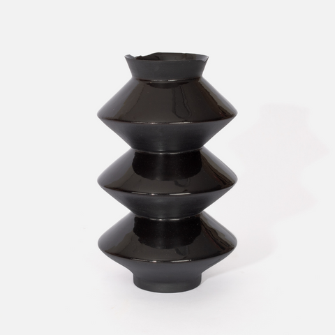 Flake-Rim Vase Z8 - Black Gloss