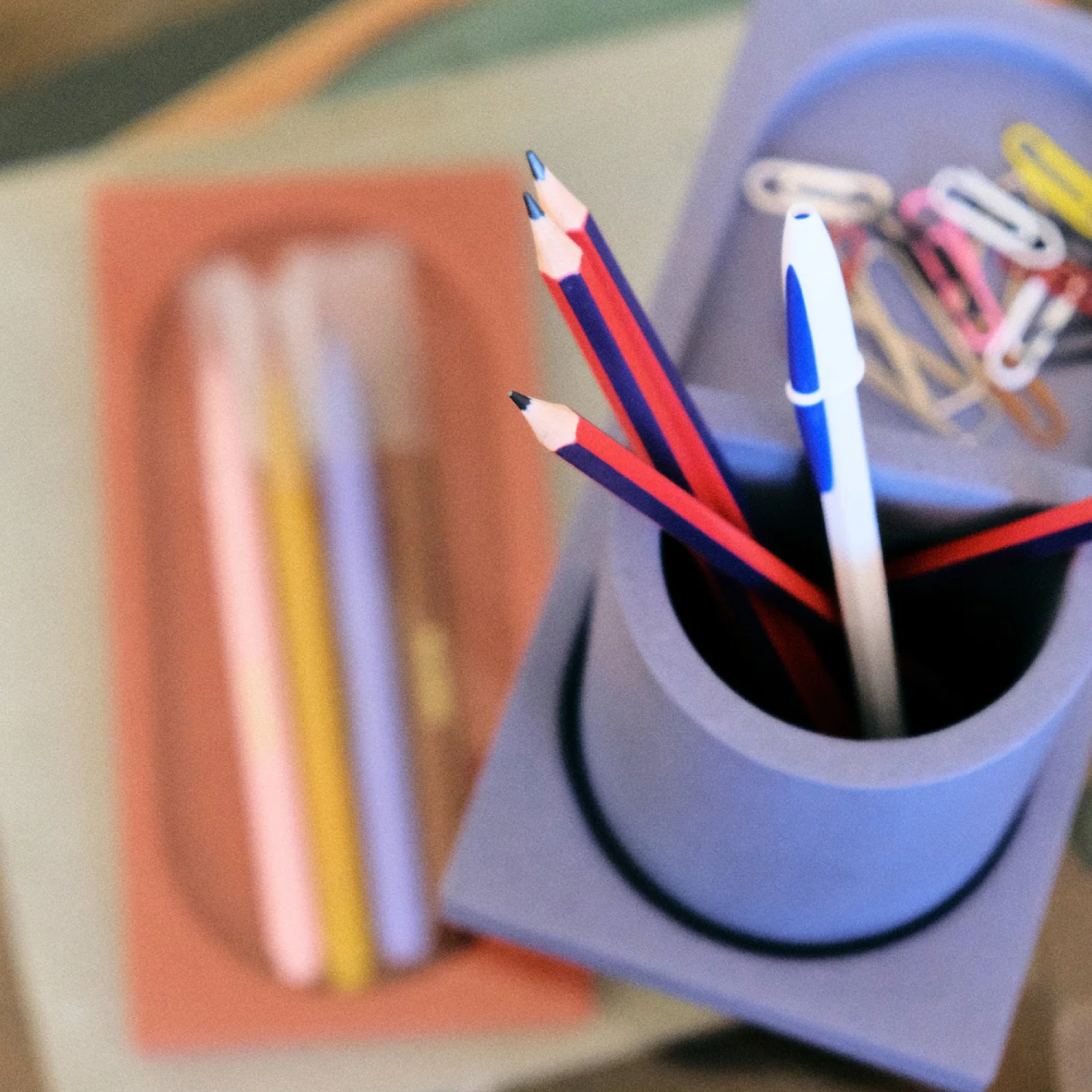 The Arc Holder - Blueberry