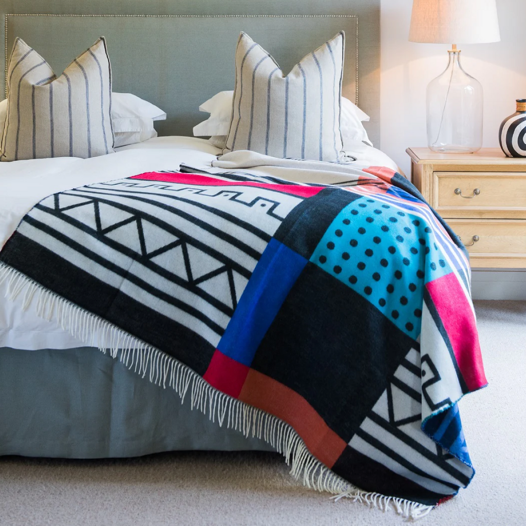Xhosa Umbhaco Throw - Black & Natural