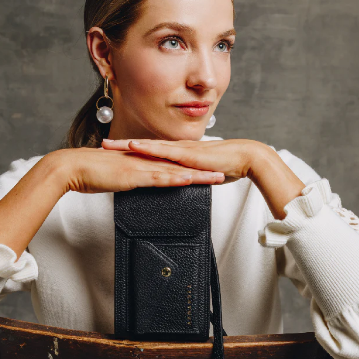 Armadura Phone Holster - Black