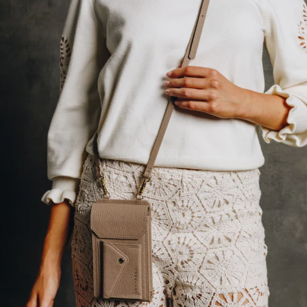 Armadura Phone Holster - Taupe