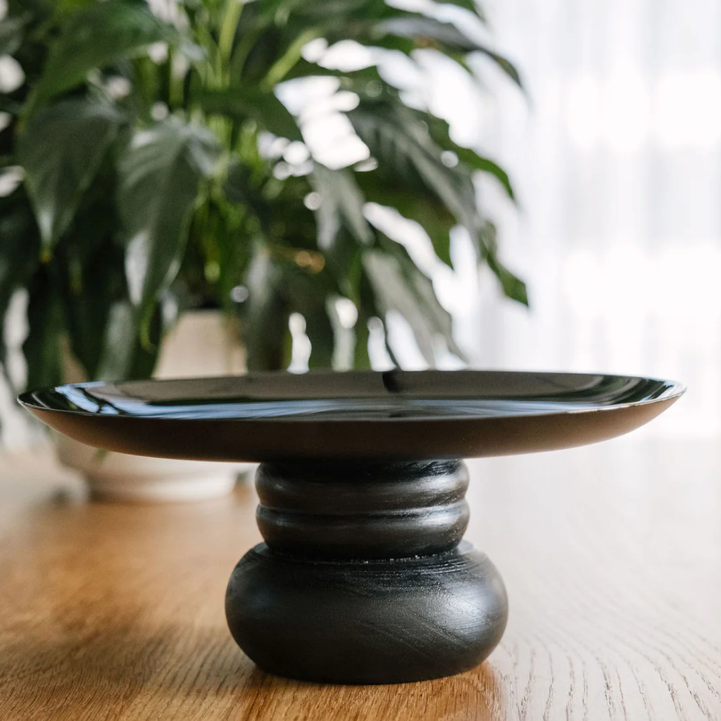 The Black Cake Stand