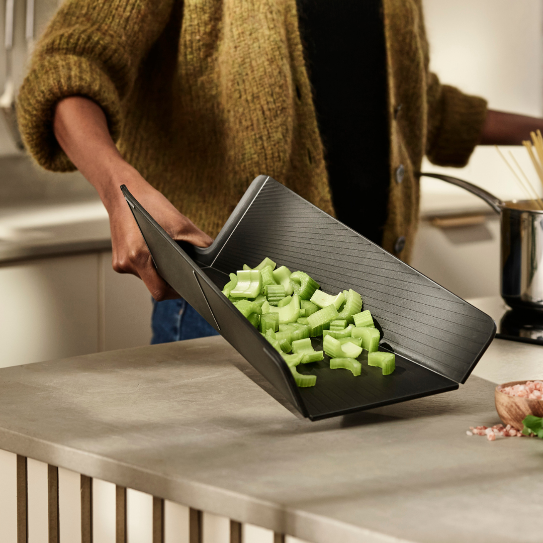 Chop2Pot™ Plus Folding Chopping Board Regular - Black