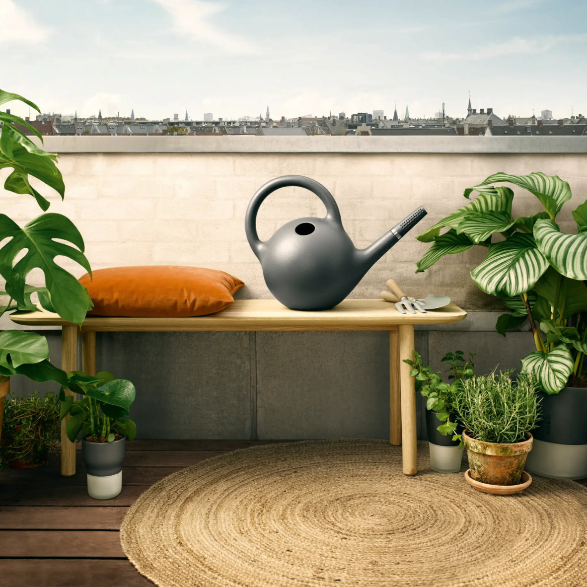 Globe Watering Can 9L - Dark Grey