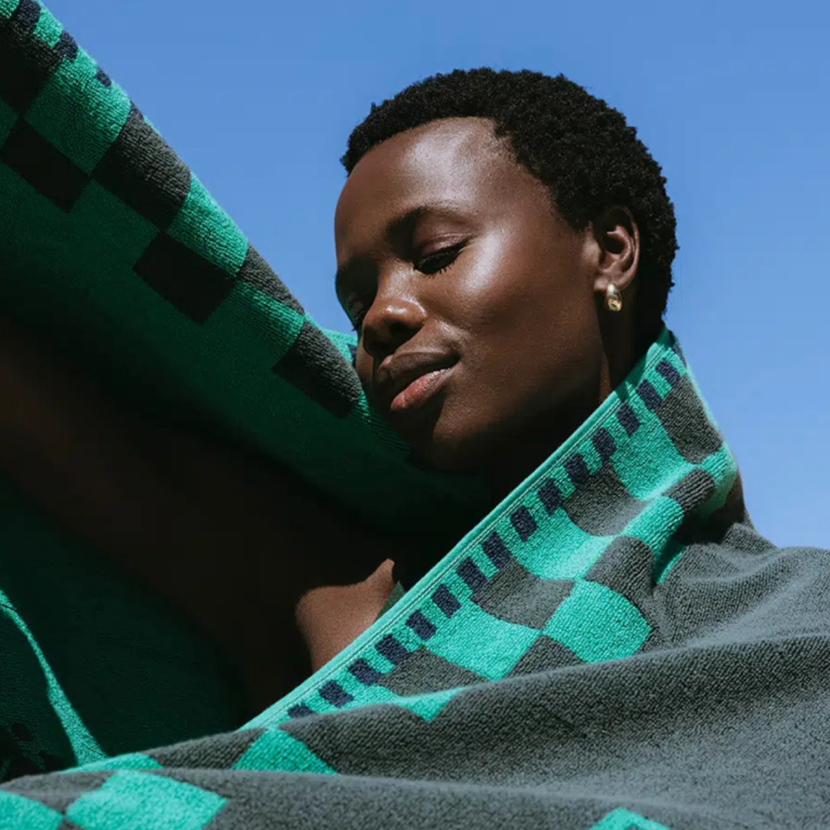 Seabed Nile Crocodile Beach & Bath Towel - Parisian Green