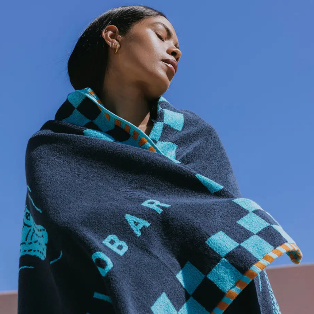 Seabed Nile Crocodile Beach & Bath Towel - Sea Boat Blue