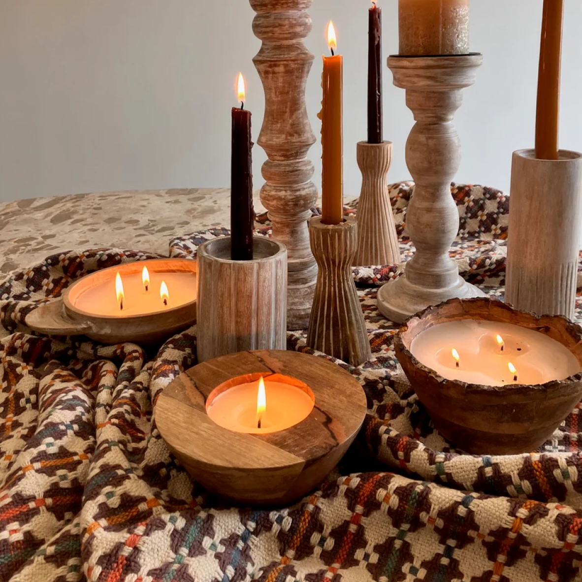 Mango Wood Candle - Midnight Rose