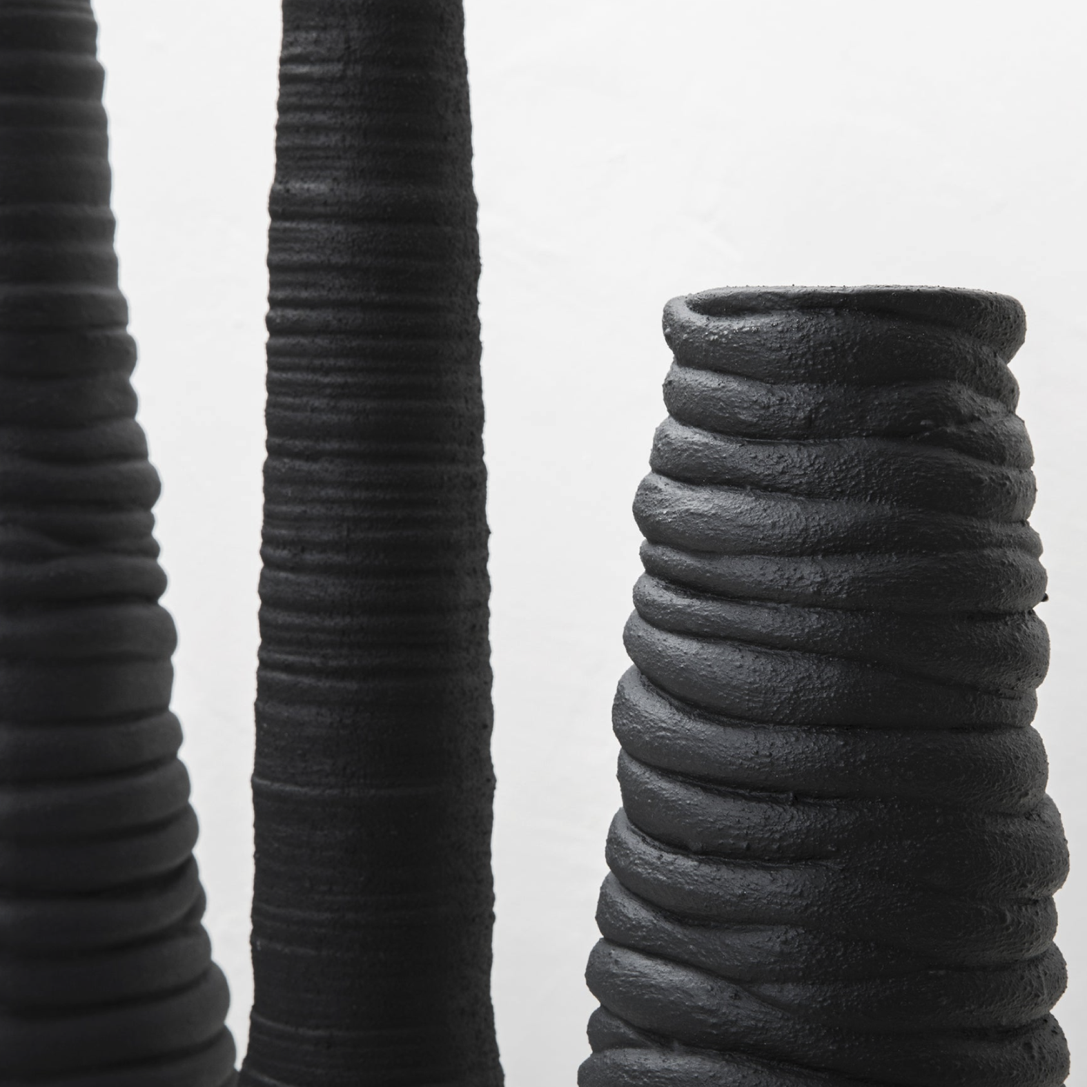 Shongololo Vase Set Of 2 - Black