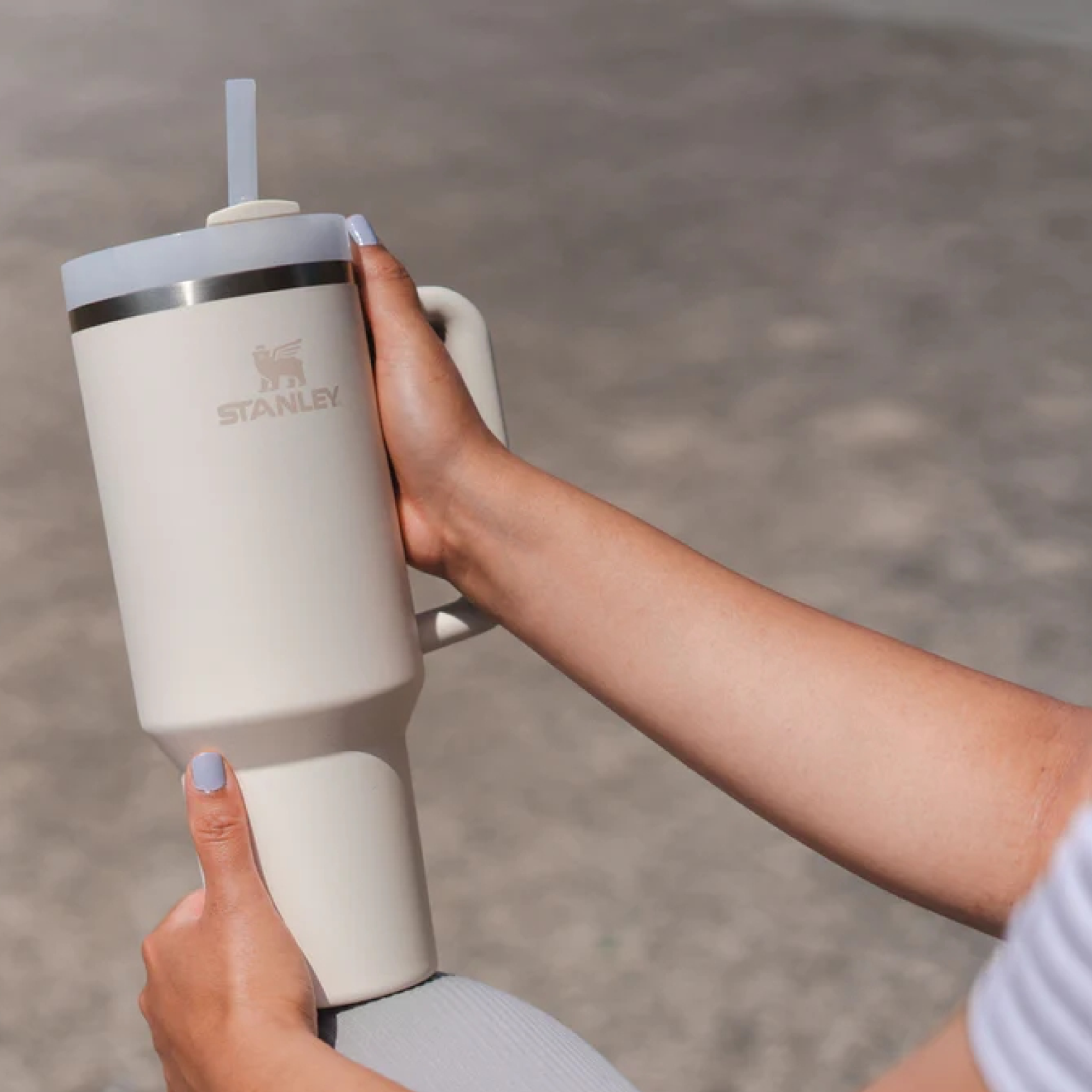 The Quencher FlowState Tumbler 1.18L - Cream Tonal