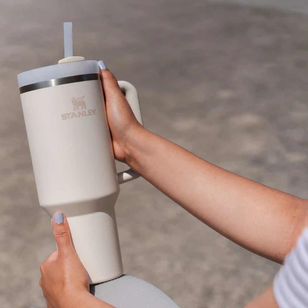 The Quencher FlowState Tumbler 1.18L - Cream Tonal