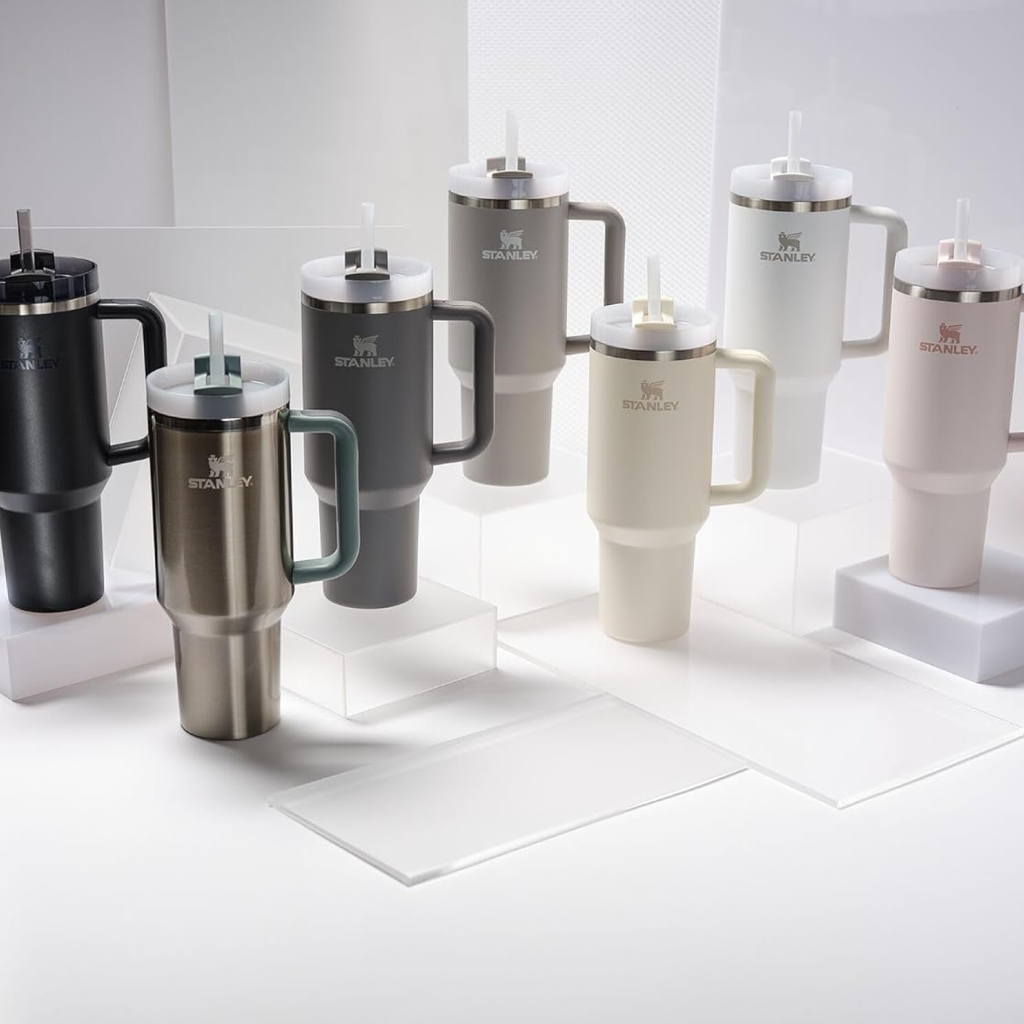 The Quencher FlowState Tumbler 1.18L - Cream Tonal