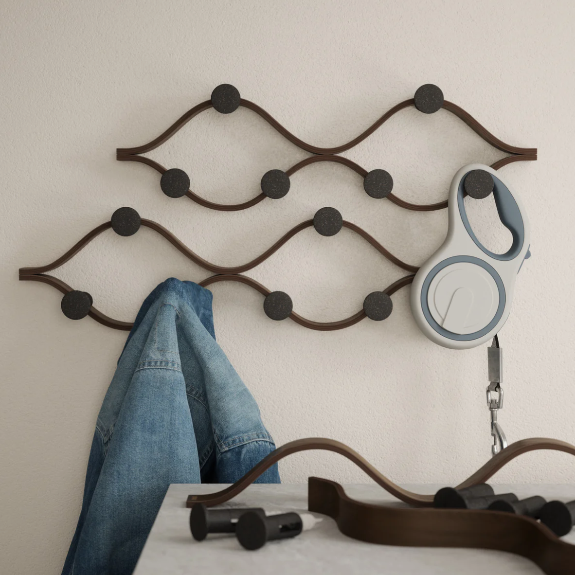 Montage 6 Hook - Black & Walnut