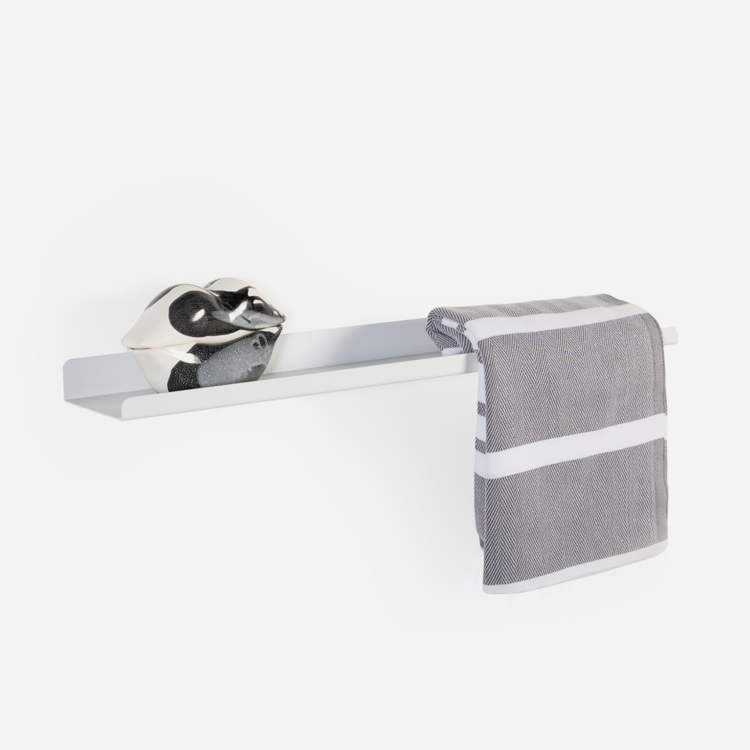 Lip Shelf Medium 700 - White