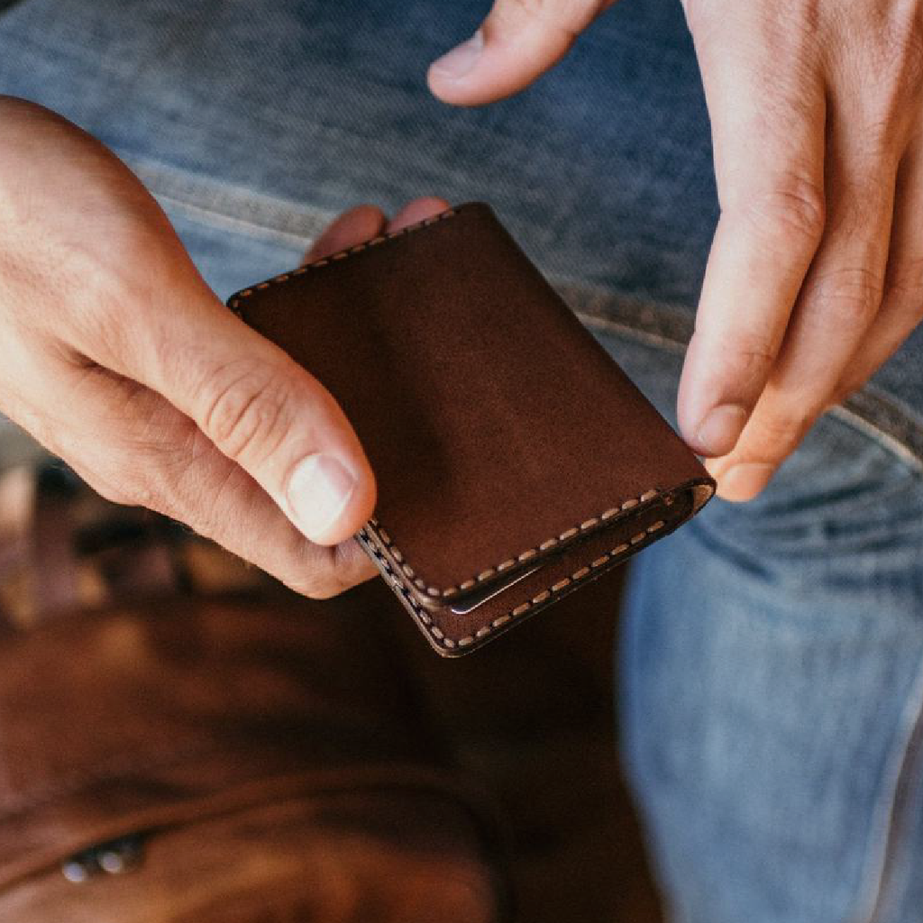 The Vertical Wallet - Brown