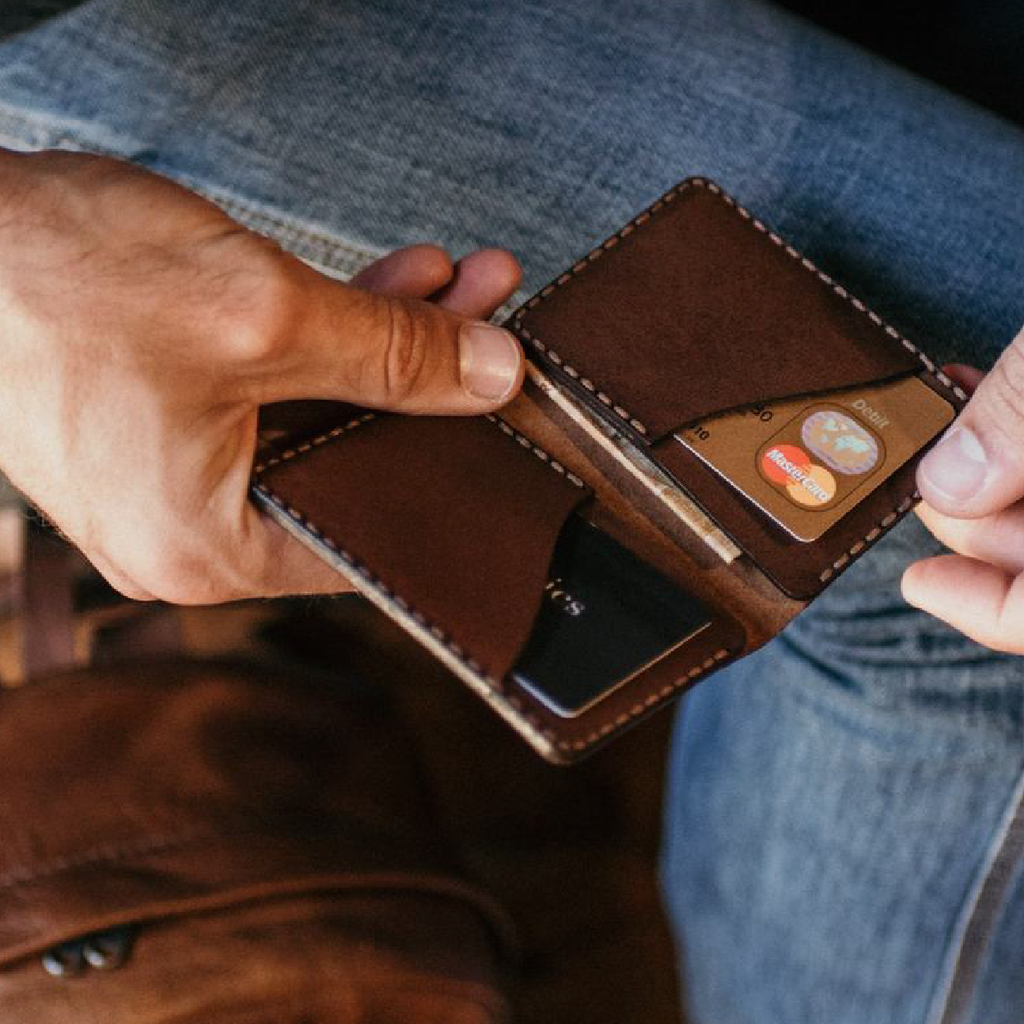 The Vertical Wallet - Brown
