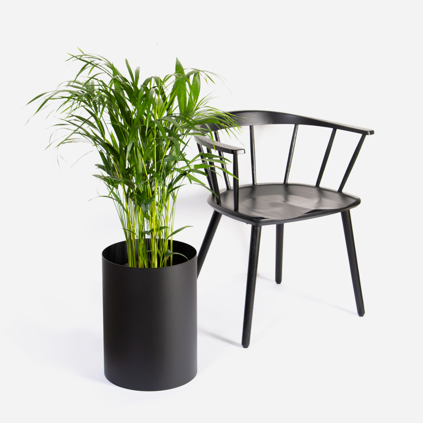 Round Sven Floor Planter - Black
